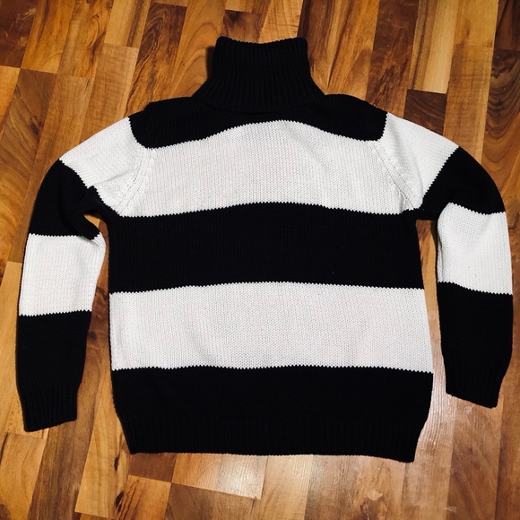 Isaac Mizrahi cable knit turtleneck - Picture 3 of 6